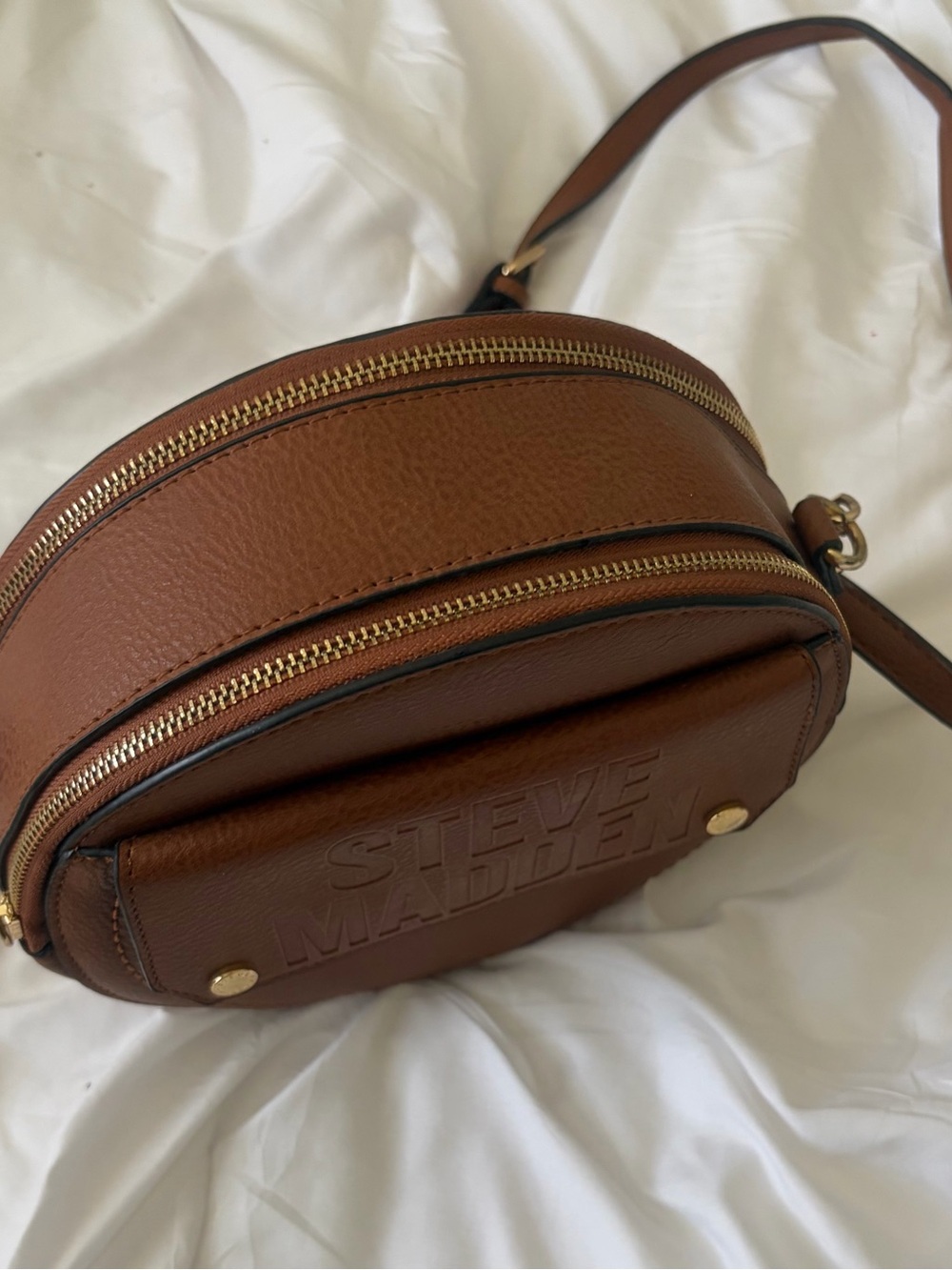 Steve Madden Brown Round Crossbody Bag with Front Pocket - Picture 2 of 5
